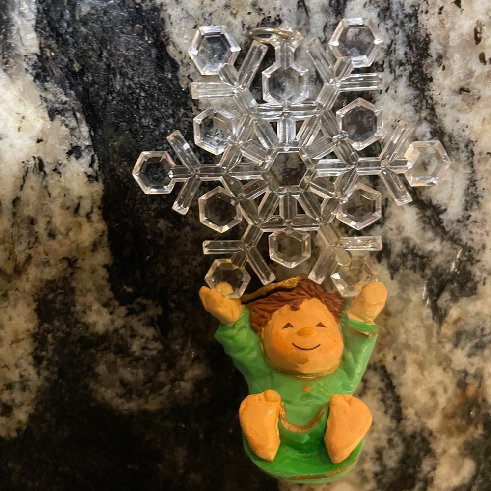 Hallmark Keepsake Ornament Snowflake Swing